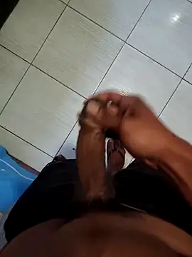 Marcelomhms online show from October 20, 2025, 8:20 pm