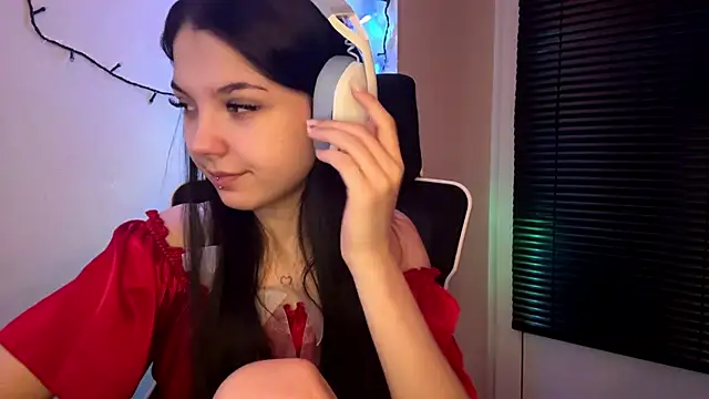 Snapshot of HanaMantanaDell chatting on February 16, 2026, 5:20 pm HanaMantanaDell online show from February 16, 2026, 5:20 pm