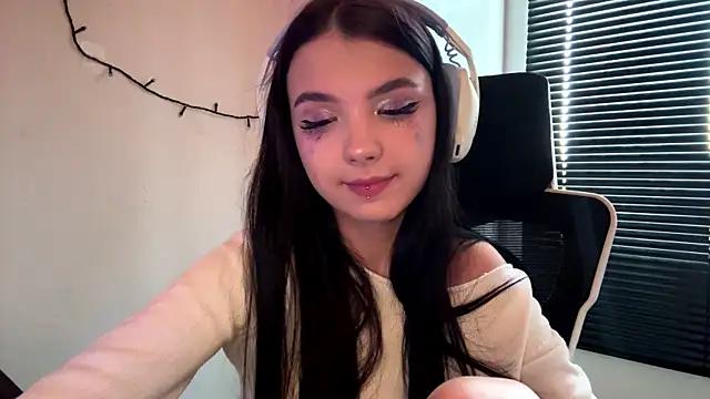 Snapshot of HanaMantanaDell chatting on February 20, 2026, 7:10 am HanaMantanaDell online show from February 20, 2026, 7:10 am