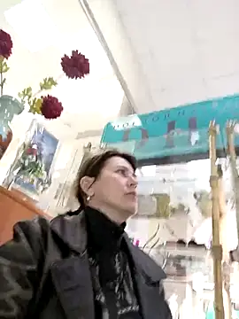 Luna 7777 online show from April 2, 2026, 2:37 pm