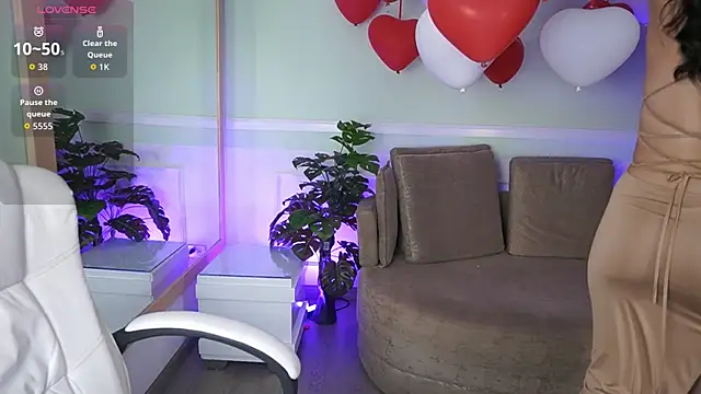 EmilyTurneer online show from February 21, 2026, 7:04 pm