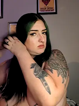 ImKatMeow online show from May 11, 2026, 5:54 pm