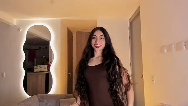 BritanyLnx online show from June 22, 2026, 3:47 am