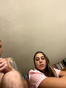 Snapshot of sputafuoco14 chatting on October 31, 2025, 4:57 am sputafuoco14 online show from October 31, 2025, 4:57 am