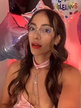 Snapshot of elegant__rouse chatting on March 1, 2026, 9:06 pm elegant rouse online show from March 1, 2026, 9:06 pm