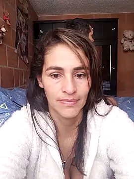 Snapshot of AmeliHoney chatting on October 19, 2025, 2:18 pm AmeliHoney online show from October 19, 2025, 2:18 pm