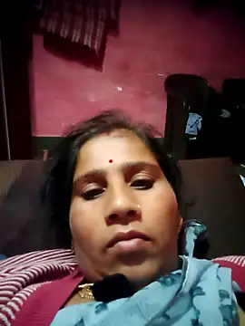 Snapshot of OliveGreen22 chatting on November 1, 2025, 7:38 pm OliveGreen22 online show from November 1, 2025, 7:38 pm