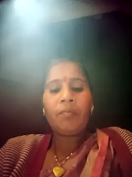 Snapshot of OliveGreen22 chatting on November 15, 2025, 6:55 am OliveGreen22 online show from November 15, 2025, 6:55 am