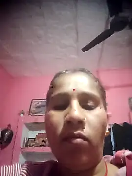 Snapshot of OliveGreen22 chatting on November 16, 2025, 1:44 am OliveGreen22 online show from November 16, 2025, 1:44 am