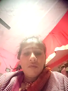 Snapshot of OliveGreen22 chatting on November 17, 2025, 12:27 am OliveGreen22 online show from November 17, 2025, 12:27 am