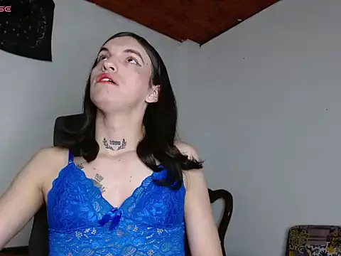 Scarlett crastrawberry online show from July 6, 2026, 2:03 pm