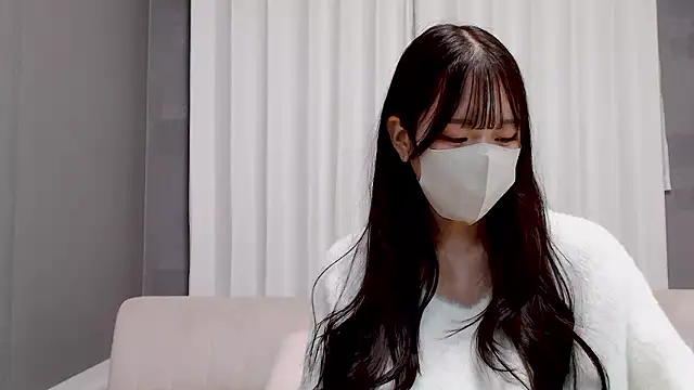 LOVE MIREI LOVE online show from December 5, 2025, 11:30 am