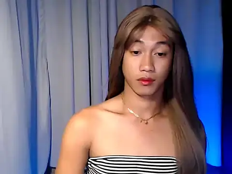 taylaxuxu online show from March 6, 2026, 9:33 pm