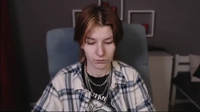 guitarandangell online show from January 12, 2026, 11:59 am