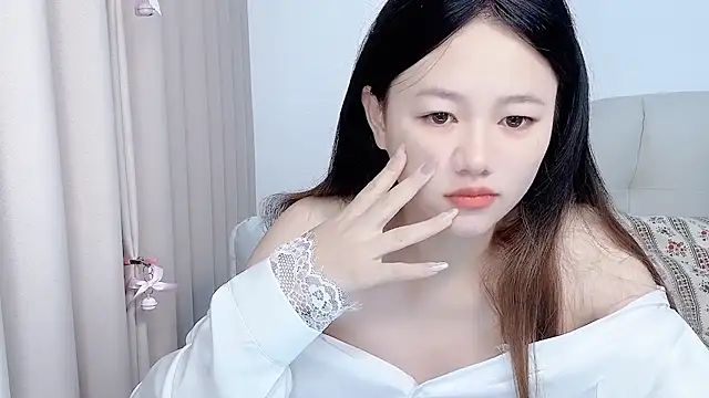 Bella-8 online show from October 22, 2025, 3:51 am