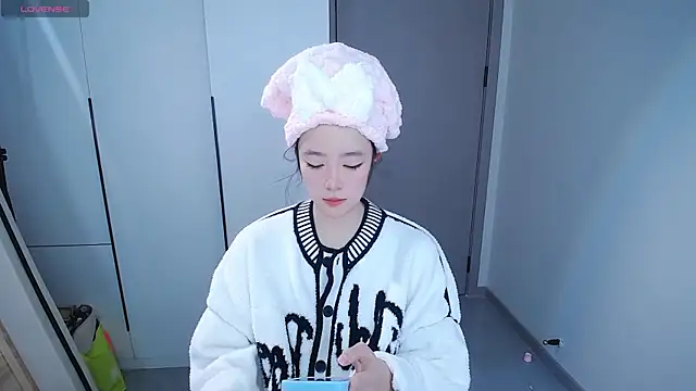 Kinadolly online show from January 18, 2026, 11:47 am