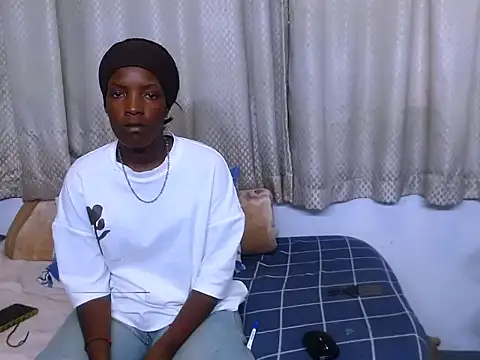 AfricanBarbiee69 online show from January 8, 2026, 3:47 pm