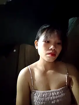 linh-miu99 online show from November 11, 2025, 1:49 am