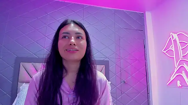 ViolettRouse online show from December 16, 2025, 4:34 pm