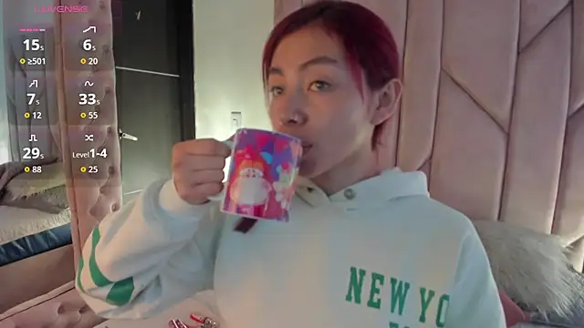 melanie roux   online show from October 31, 2025, 12:06 pm