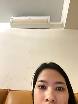 Snapshot of Minhee22 chatting on October 28, 2025, 4:31 pm Minhee22 online show from October 28, 2025, 4:31 pm