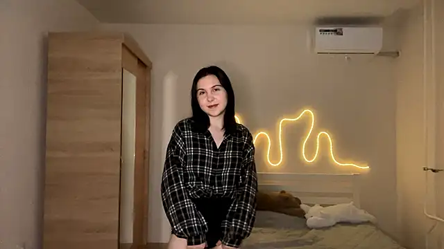 MyraLitterers online show from March 19, 2026, 4:33 pm