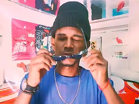 IndianThuggin online show from October 31, 2025, 4:02 am