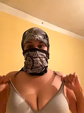 SaraChouchou online show from October 30, 2025, 11:38 pm