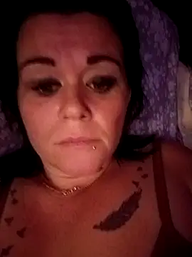 ravenlove1986 online show from October 19, 2025, 7:36 pm