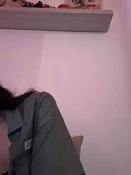 Snapshot of valeriahornier chatting on February 24, 2026, 12:19 am valeriahornier online show from February 24, 2026, 12:19 am