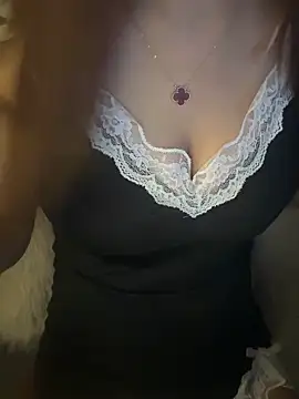 Bong-g online show from April 18, 2026, 6:45 pm