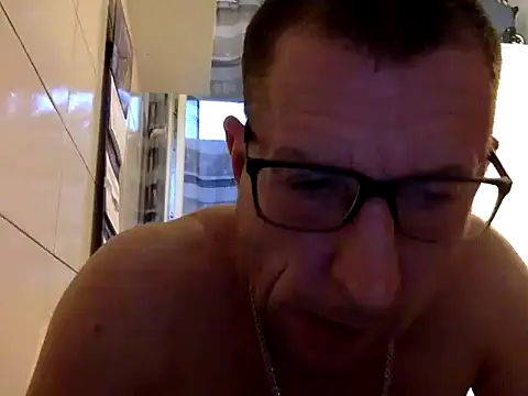 Snapshot of Filip_76 chatting on August 8, 2026, 6:32 pm Filip 76 online show from August 8, 2026, 6:32 pm