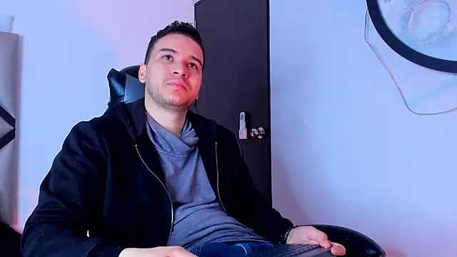 mike 257 online show from November 6, 2025, 11:44 am