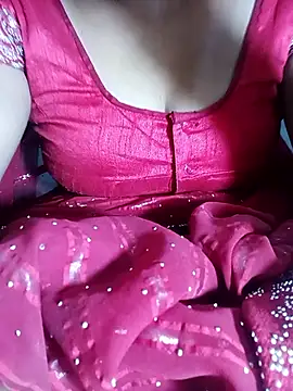 Snapshot of Hot_cauple_indian chatting on April 6, 2026, 6:42 pm Hot cauple indian online show from April 6, 2026, 6:42 pm