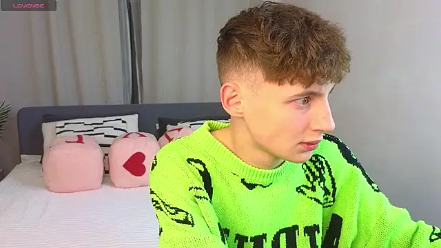 crisp1n online show from November 26, 2025, 4:52 pm