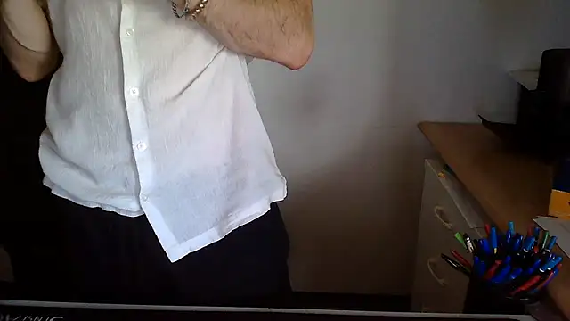 Snapshot of topg84 chatting on August 3, 2026, 4:44 pm topg84 online show from August 3, 2026, 4:44 pm