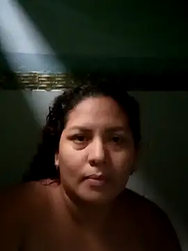 Snapshot of chikis12_ chatting on December 1, 2025, 8:58 pm chikis12 online show from December 1, 2025, 8:58 pm