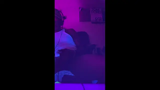 Snapshot of misterincred chatting on November 30, 2025, 6:06 am misterincred online show from November 30, 2025, 6:06 am