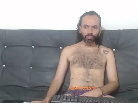 Snapshot of Frank_jeanpaul chatting on November 16, 2025, 9:20 pm Frank jeanpaul online show from November 16, 2025, 9:20 pm