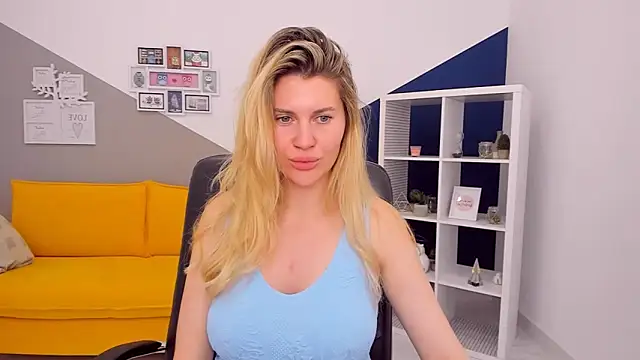 AryaAltkerer online show from April 26, 2026, 3:21 pm