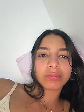 Snapshot of violeta365 chatting on April 28, 2026, 8:14 pm violeta365 online show from April 28, 2026, 8:14 pm