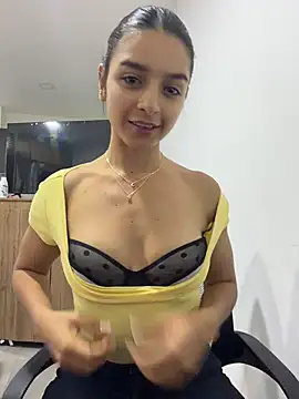 Snapshot of violeta365 chatting on June 1, 2026, 3:47 pm violeta365 online show from June 1, 2026, 3:47 pm