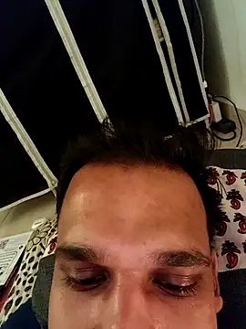 Snapshot of UNIT734 chatting on October 20, 2025, 9:32 am UNIT734 online show from October 20, 2025, 9:32 am