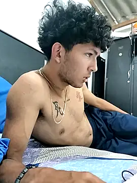 LyliaWood online show from October 25, 2025, 7:41 pm