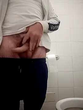 Romaeterna  online show from October 27, 2025, 5:39 pm