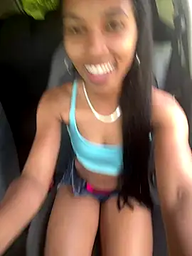 raphaelasoares online show from November 28, 2025, 4:53 pm