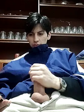 Carriata larry online show from November 2, 2025, 4:59 am