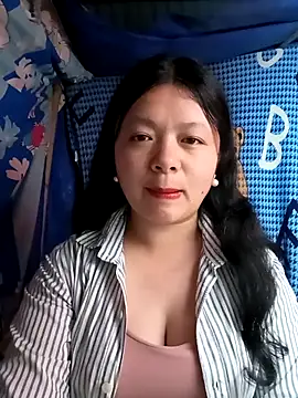 Snapshot of lisa-bae00 chatting on March 10, 2026, 12:21 pm lisa-bae00 online show from March 10, 2026, 12:21 pm