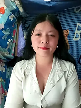 Snapshot of lisa-bae00 chatting on March 16, 2026, 5:44 am lisa-bae00 online show from March 16, 2026, 5:44 am