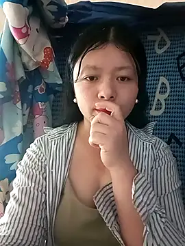 Snapshot of lisa-bae00 chatting on April 1, 2026, 1:17 am lisa-bae00 online show from April 1, 2026, 1:17 am